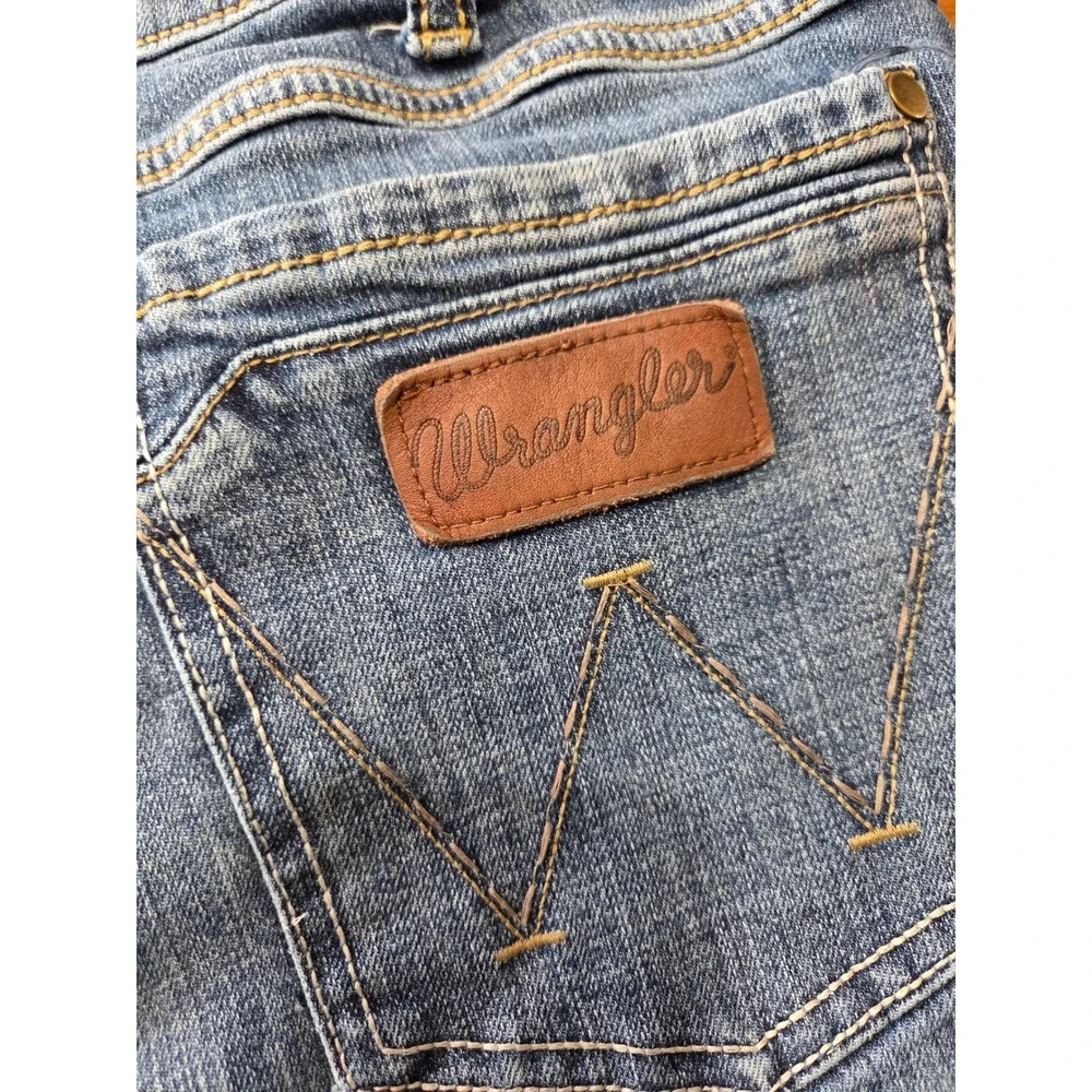Wrangler Retro Slim Boot Mens Jeans Medium Wash Denim W30 L29 Western 77MWZLY